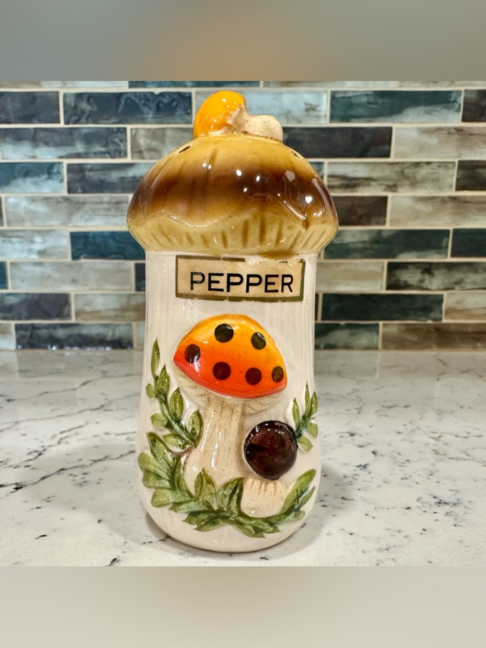 Vintage 70s Homco Ceramic Mushroom Toadstool Pepper Shaker Made in Japan